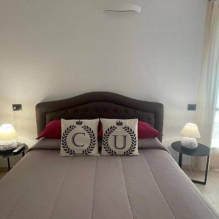Corso Umberto Rooms Ольбия Экстерьер фото