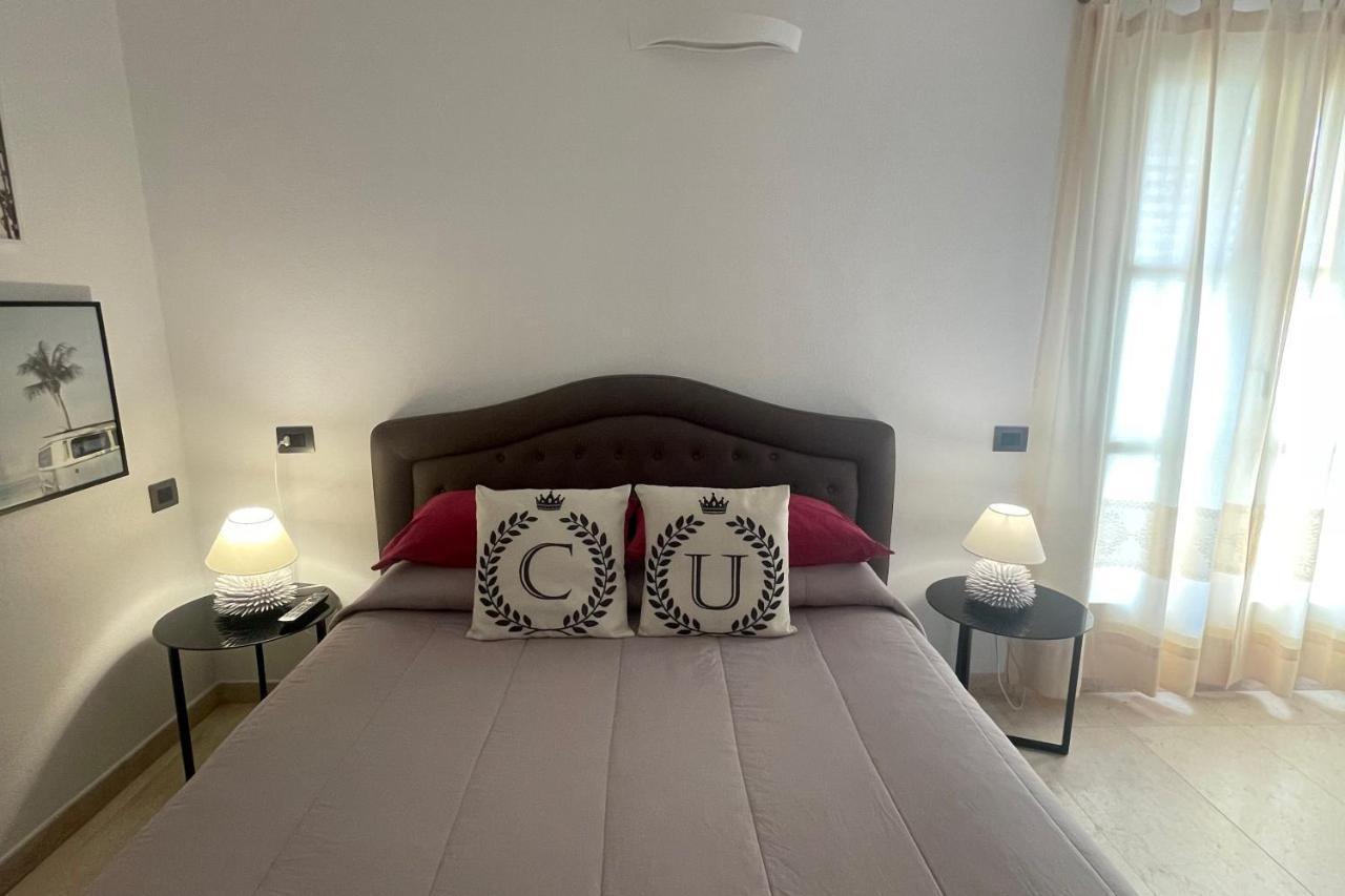 Corso Umberto Rooms Ольбия Экстерьер фото