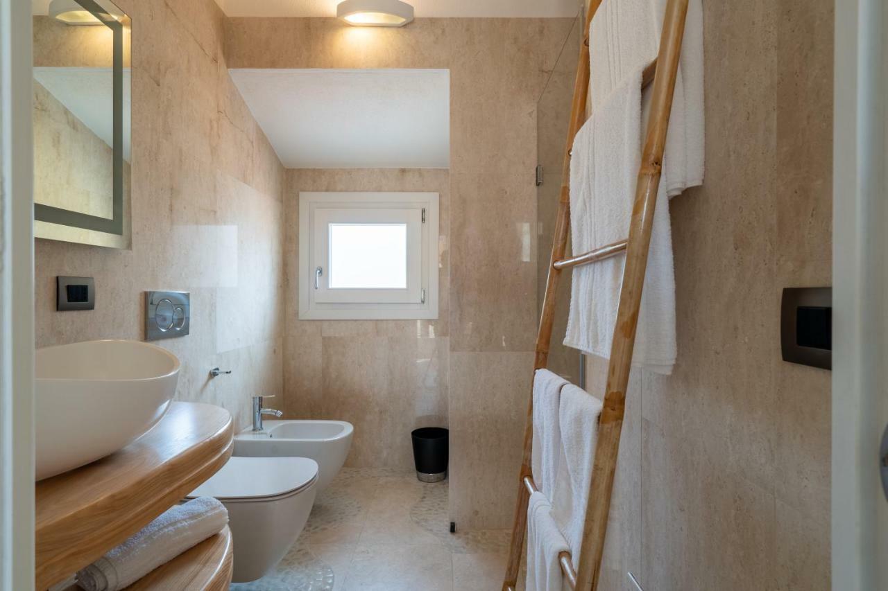Corso Umberto Rooms Ольбия Экстерьер фото