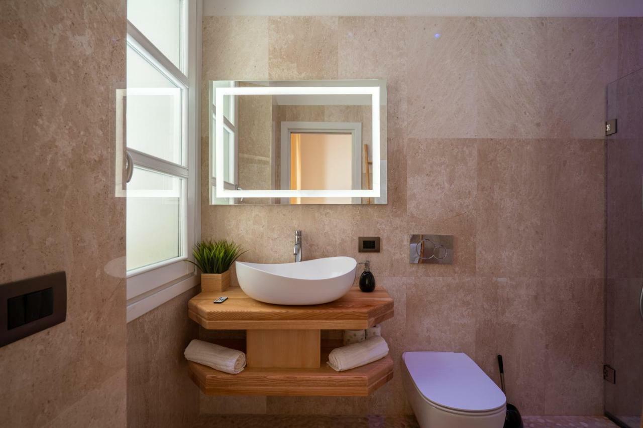 Corso Umberto Rooms Ольбия Экстерьер фото