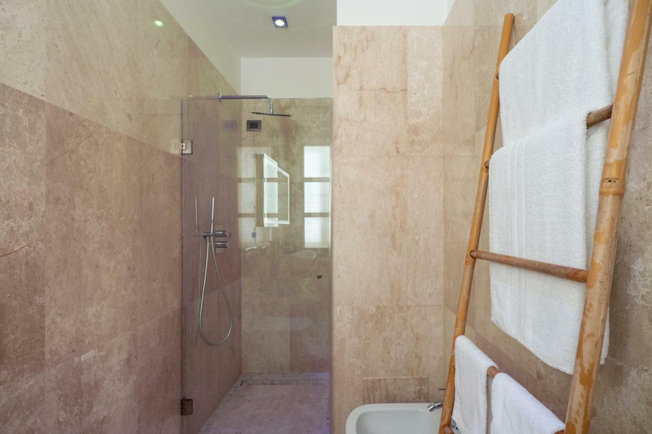 Corso Umberto Rooms Ольбия Экстерьер фото